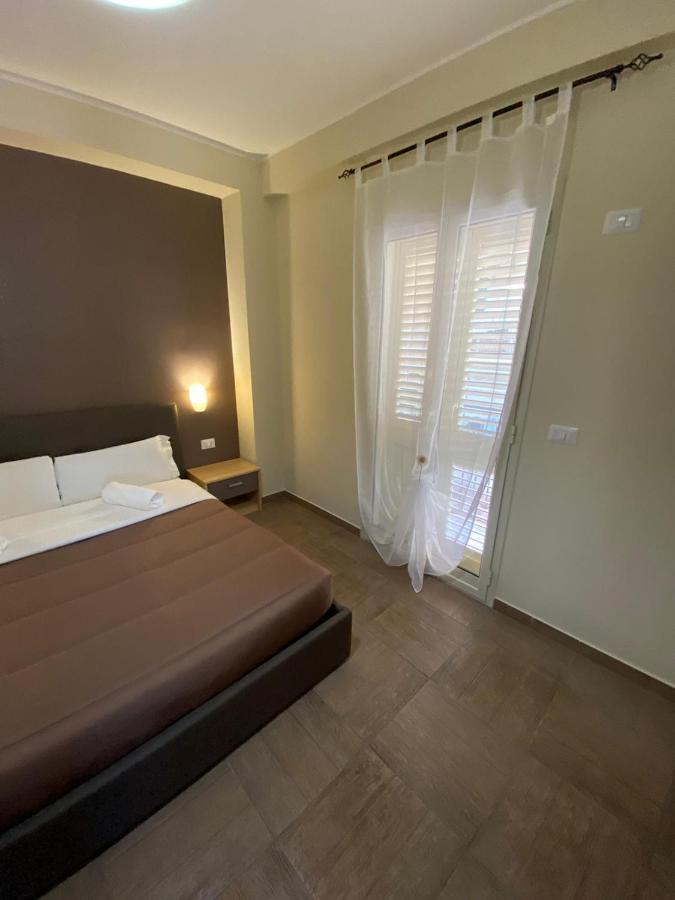 Nick & Santo'S Holiday Homes B&B Giardini-Naxos Buitenkant foto