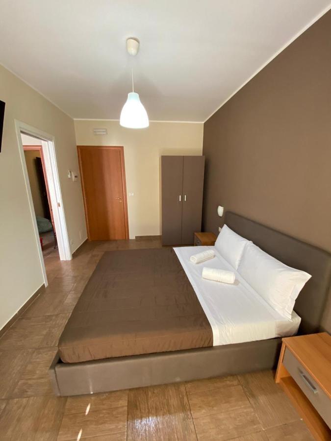 Nick & Santo'S Holiday Homes B&B Giardini-Naxos Buitenkant foto