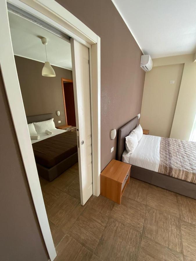 Nick & Santo'S Holiday Homes B&B Giardini-Naxos Buitenkant foto