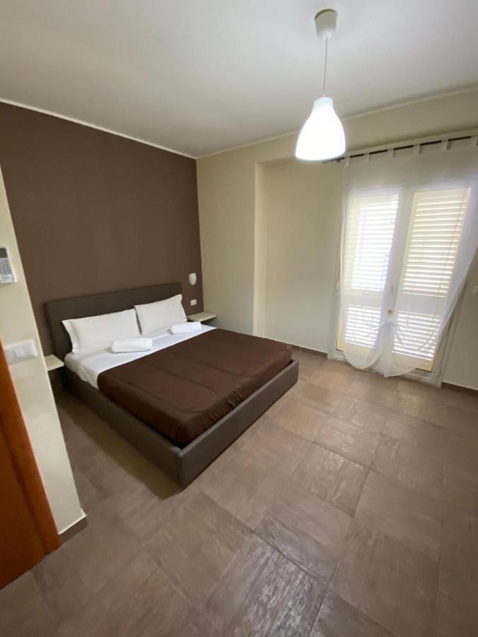 Nick & Santo'S Holiday Homes B&B Giardini-Naxos Buitenkant foto