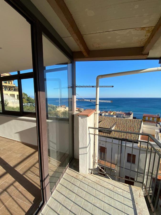 Nick & Santo'S Holiday Homes B&B Giardini-Naxos Buitenkant foto